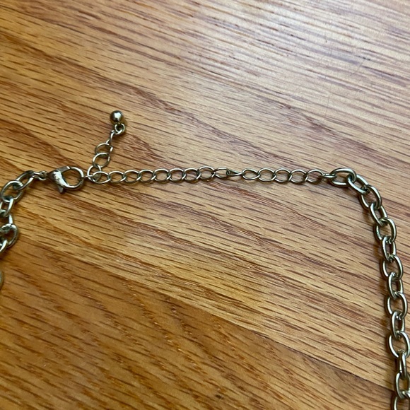 Statement Neckkace - Picture 7 of 7